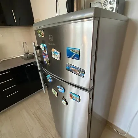 Erika Apartman *